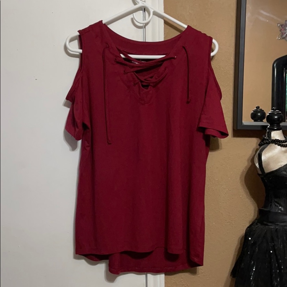 Burgundy XL ladies dress shirt.